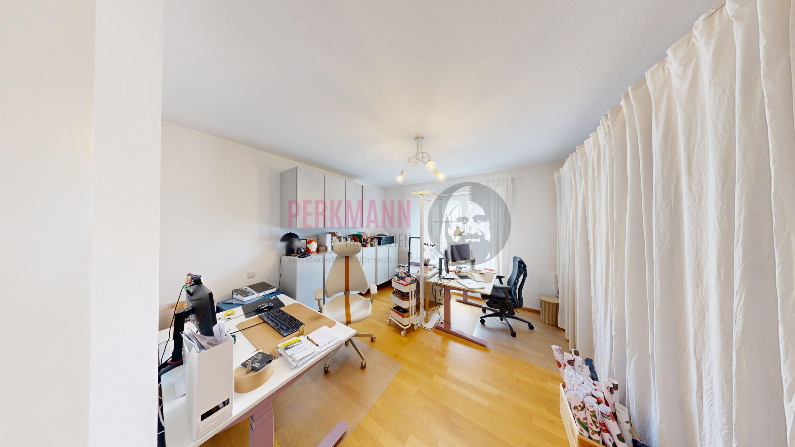Arbeitszimmer